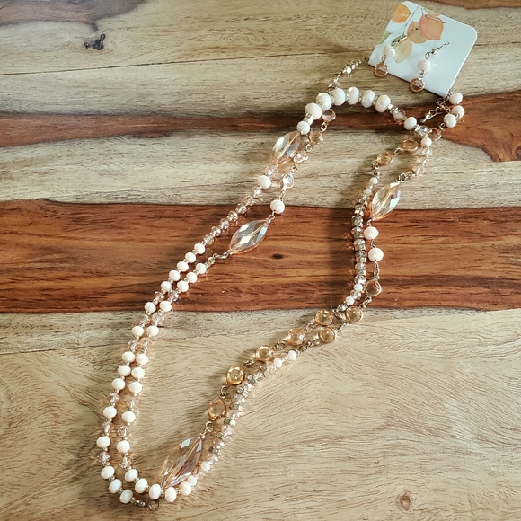 Jewelry - Long Beaded Necklace & Earring Set Natural Cream & Champagne Gold
